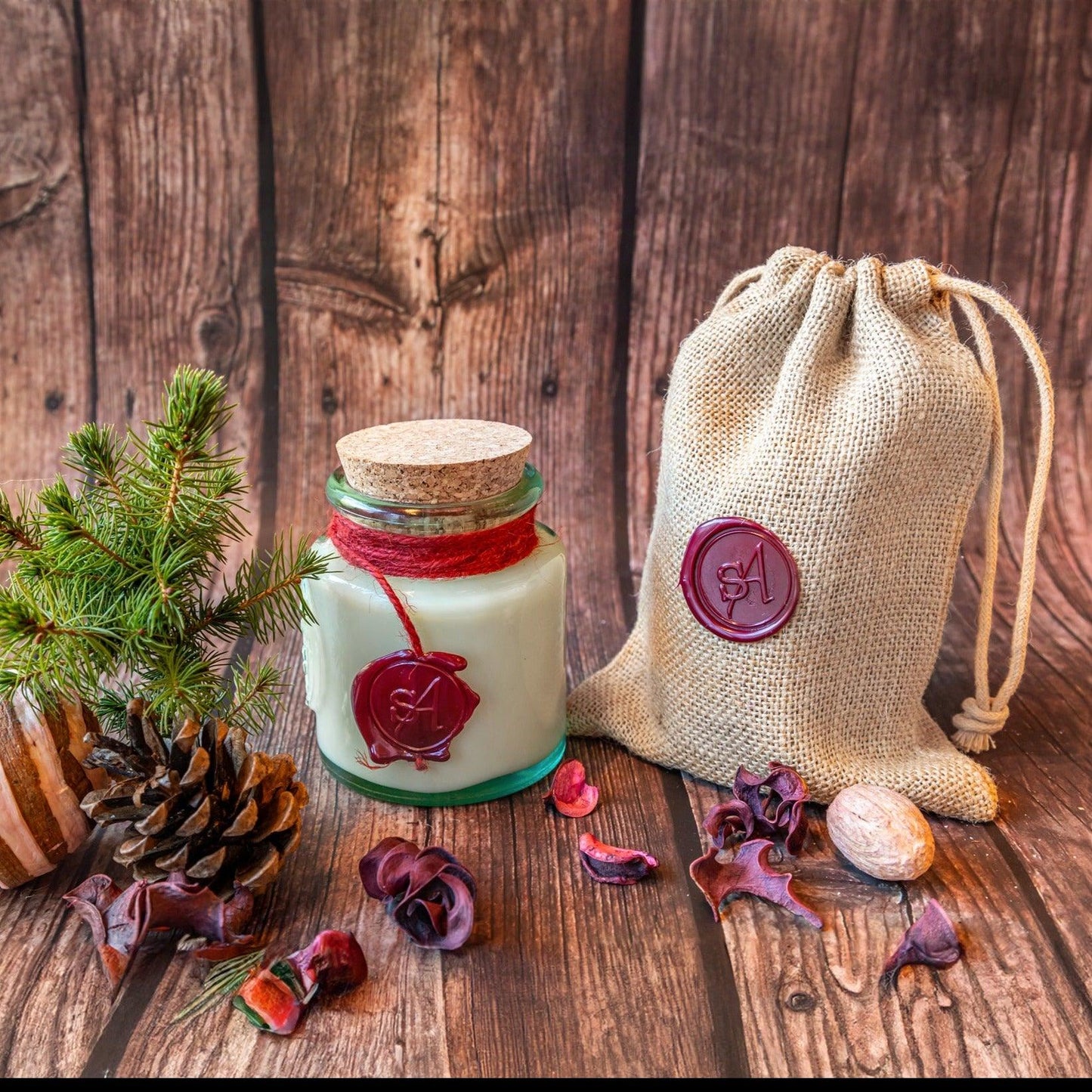 Handmade Christmas Spice Soy Wax Candle - Festive Glow